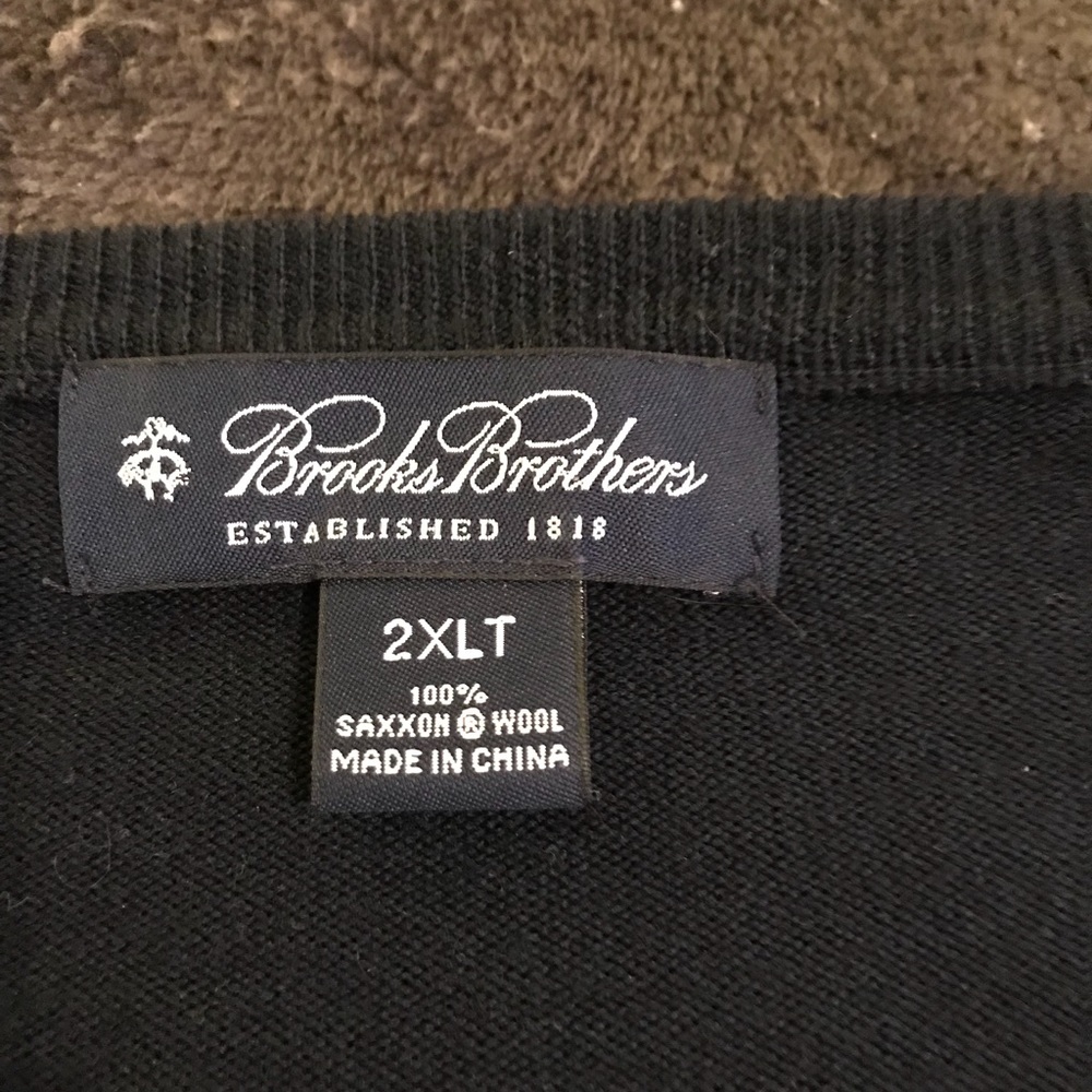 Men’s Brooks Brothers sweater